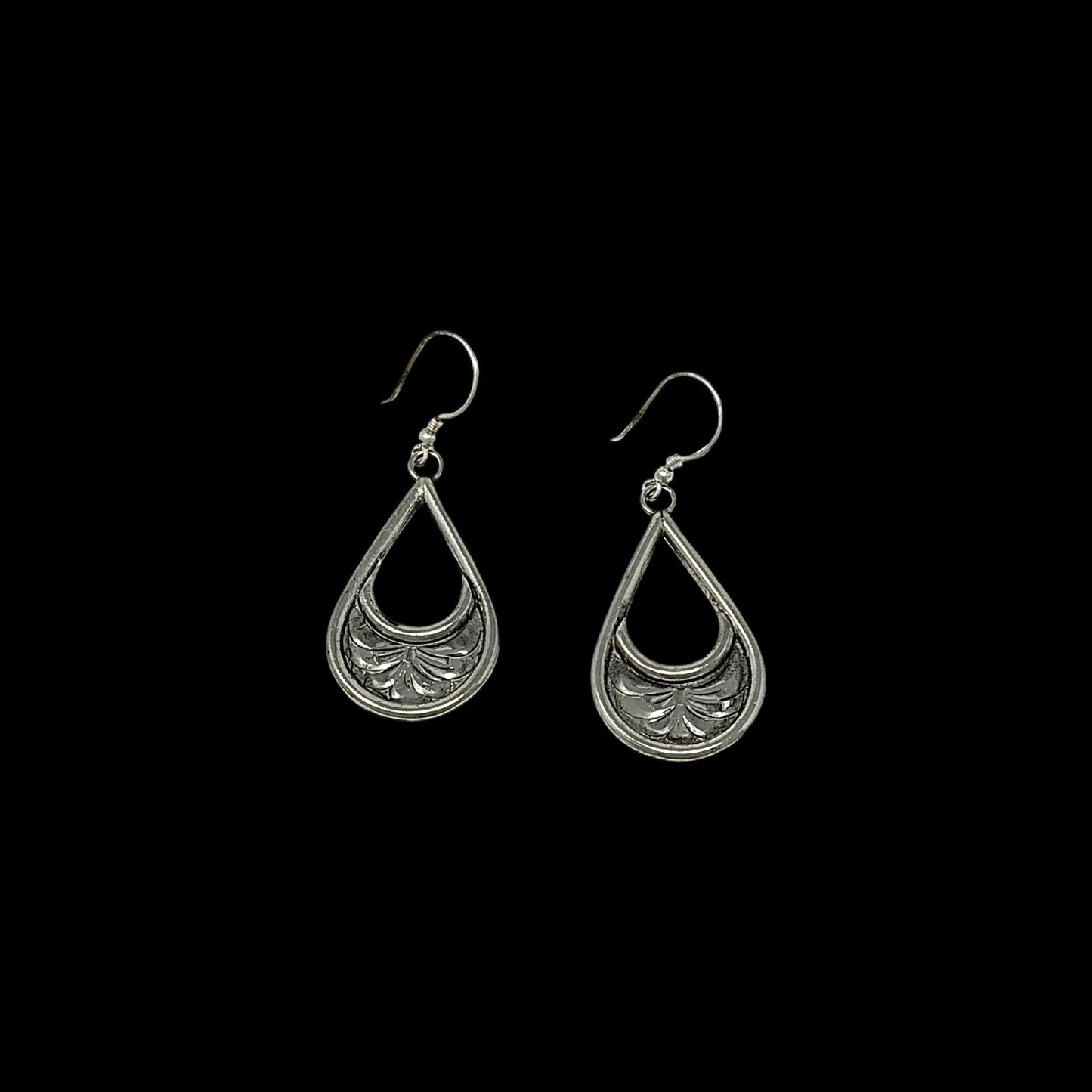 The Teardrop Earrings
